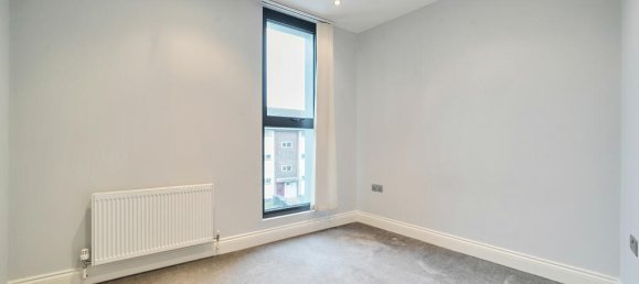 2 bedrooms Apartment in London, United Kingdom No. 7592 14