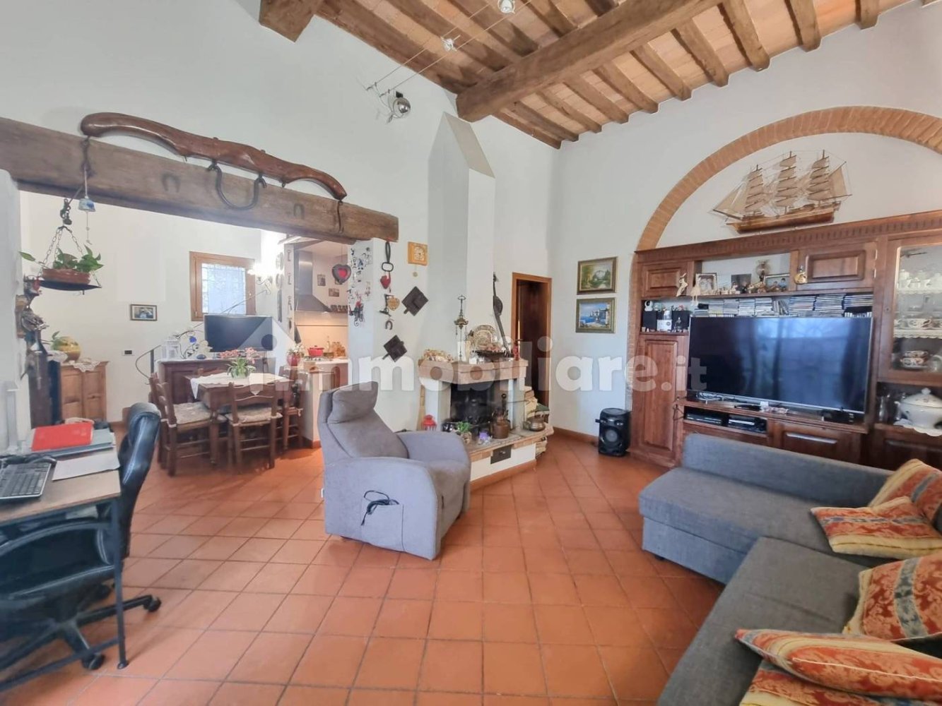 2 bedrooms House in Montespertoli, Italy No. 43961