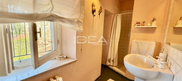 Apartamento de 3 dormitorios en Lucca, Italy No. 326726 18