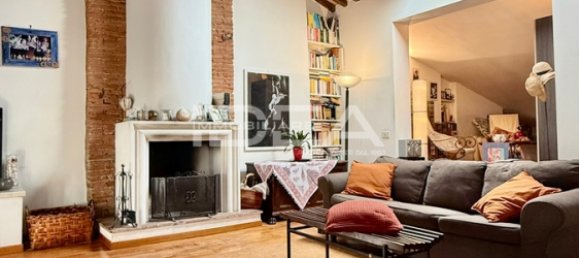 Apartamento de 3 dormitorios en Lucca, Italy No. 326726 4
