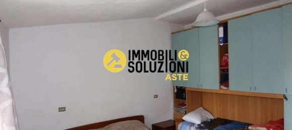 Apartamento de 2 habitaciónes en Lentate sul Seveso, Italy No. 2782 26