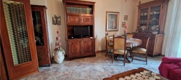 4 rooms Apartment in Scandicci, Italy No. 33057 13