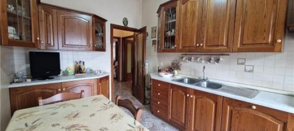4 rooms Apartment in Scandicci, Italy No. 33057 24