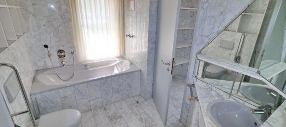 6 rooms Townhouse in Recklinghausen, Germany No. 232759 13