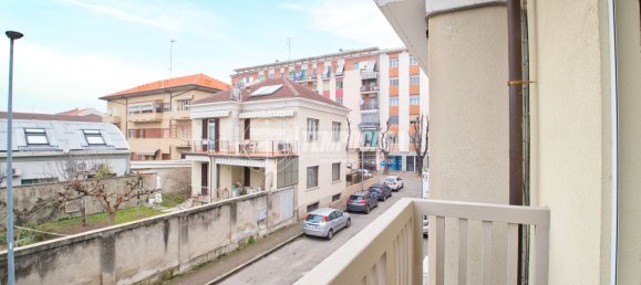 2 Schlafzimmer Wohnung in Vercelli, Italy, Nr. 223706 18