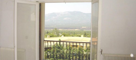 8 Schlafzimmer Gewerbliche Immobilien in Ekali, Greece, Nr. 4686 5