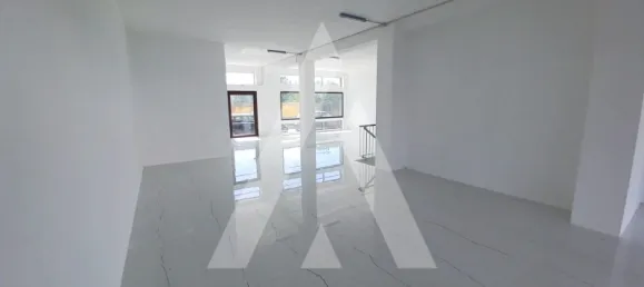 Коммерческая недвижимость 218м² в Авейру, Португалия № 81164 7