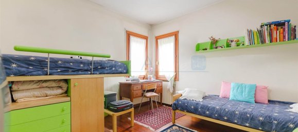 6 rooms Apartment in Mogliano Veneto, Italy No. 285227 17