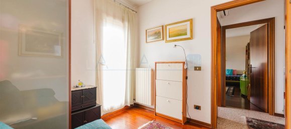 6 rooms Apartment in Mogliano Veneto, Italy No. 285227 19