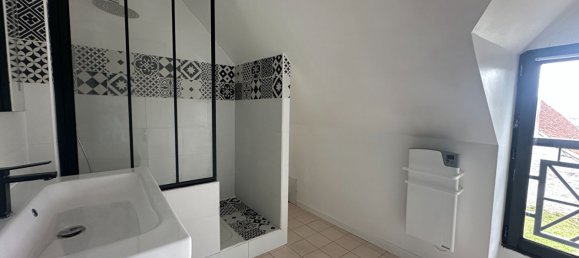 2 bedrooms House in Luzille, France No. 82421 6