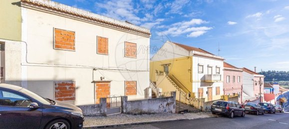 10 bedrooms Building in Vialonga, Portugal No. 110676 8