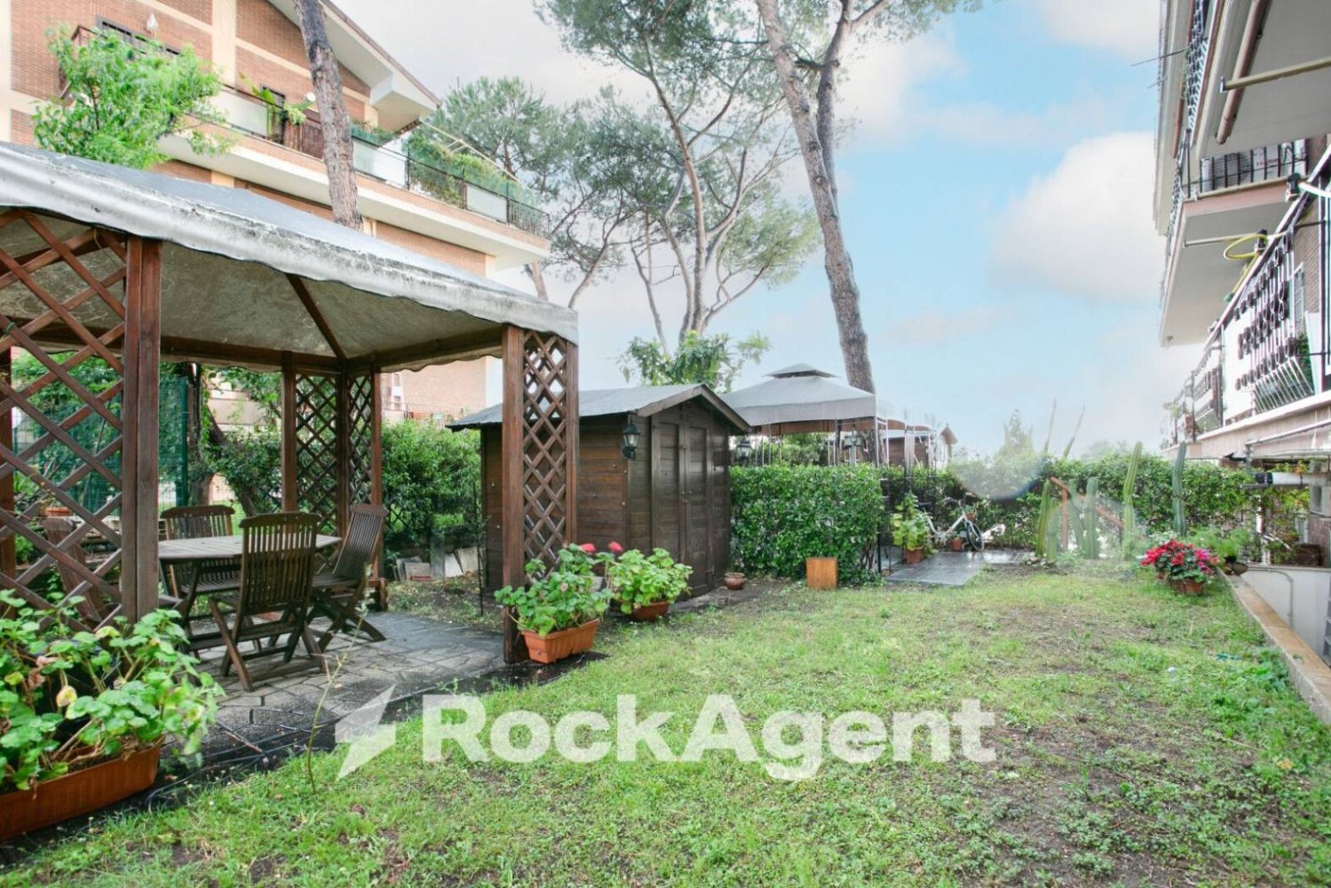 2 bedrooms Apartment in Rome, Italy No. 290300