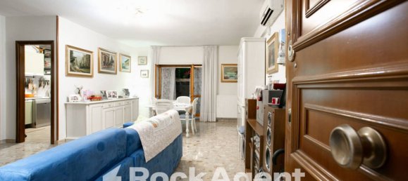 2 bedrooms Apartment in Rome, Italy No. 290300 9