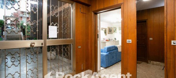 2 bedrooms Apartment in Rome, Italy No. 290300 21