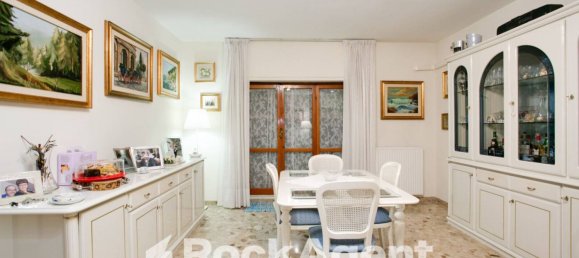 2 bedrooms Apartment in Rome, Italy No. 290300 3