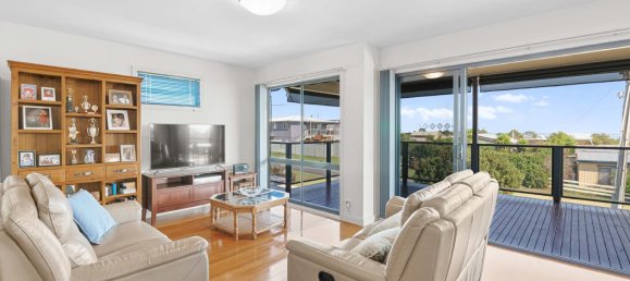 4 bedrooms House in Coronet Bay, Australia No. 786 17