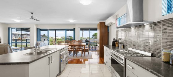 4 bedrooms House in Coronet Bay, Australia No. 786 6