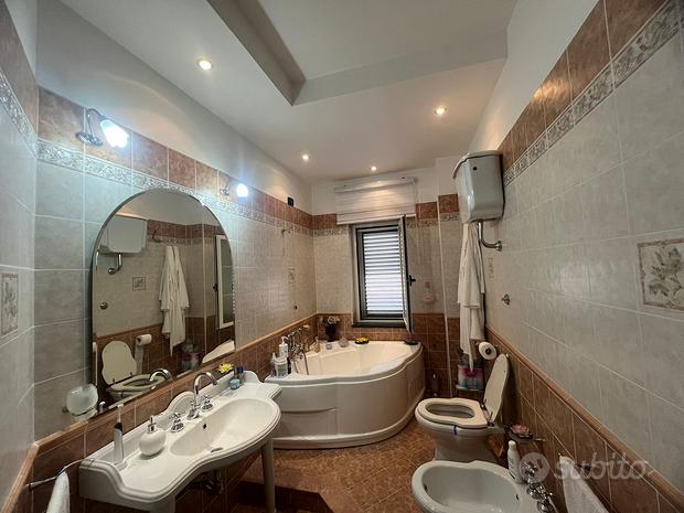 3-salle Appartement à Crotone, Italy No. 292722