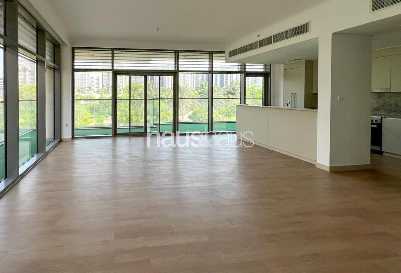 3 bedrooms Apartment in Dubai Hills Estate, UAE No. 100443