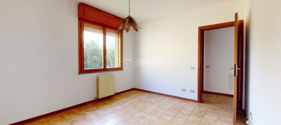 2 chambres Appartement à Concordia sulla Secchia, Italy No. 196549 9