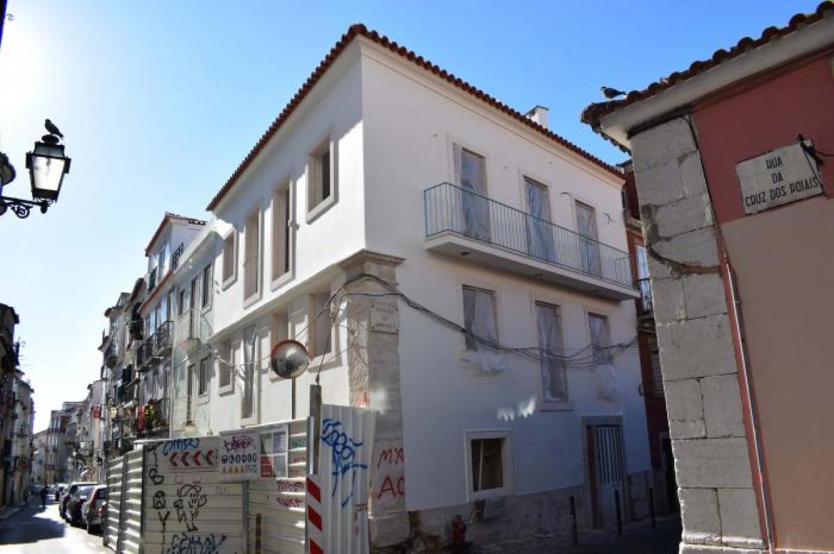 Studio in Lisbon, Portugal No. 6208