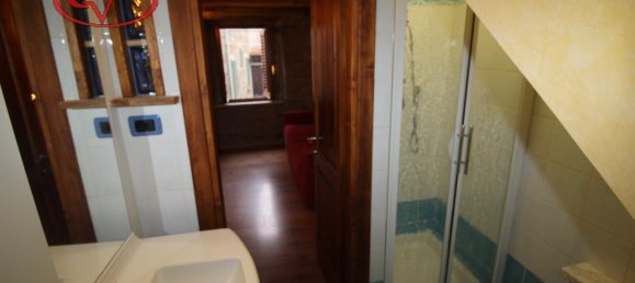 Apartamento de 3 habitaciónes en Loro Ciuffenna, Italy No. 231839 9