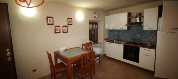 Apartamento de 3 habitaciónes en Loro Ciuffenna, Italy No. 231839 2