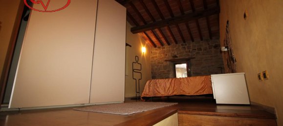 Apartamento de 3 habitaciónes en Loro Ciuffenna, Italy No. 231839 10