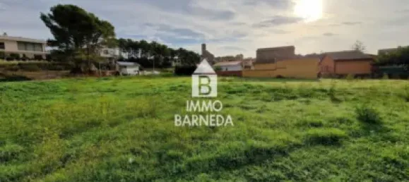  Land in Garriguella, Spain No. 73548 15