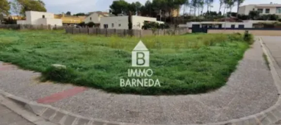  Land in Garriguella, Spain No. 73548 13