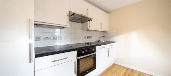 1 bedroom Apartment in London, United Kingdom No. 7653 5