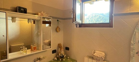 4 Schlafzimmer Haus in Costa Serina, Italy, Nr. 380864 18