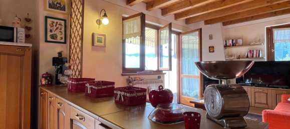 4 Schlafzimmer Haus in Costa Serina, Italy, Nr. 380864 9