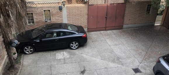 6-salle Appartement à Ferrara, Italy No. 278103 3