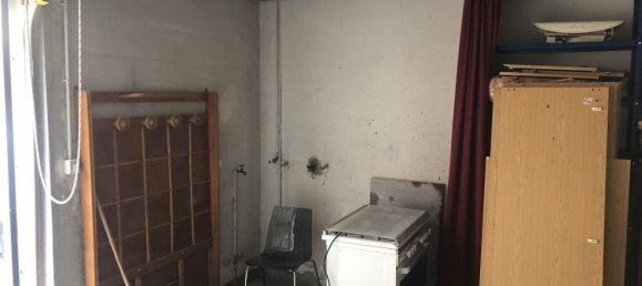 6-salle Appartement à Ferrara, Italy No. 278103 4