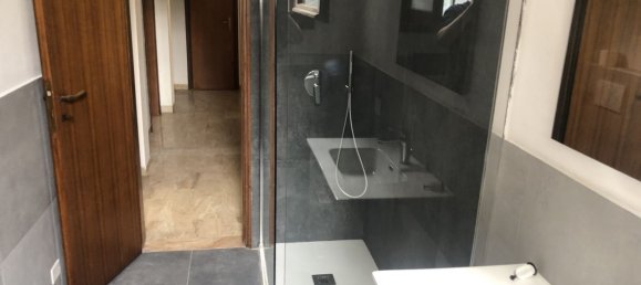 6-salle Appartement à Ferrara, Italy No. 278103 15