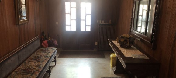 6-salle Appartement à Ferrara, Italy No. 278103 8