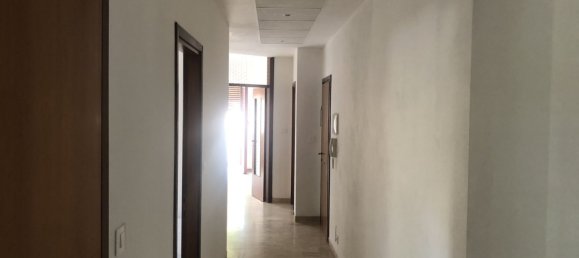 6-salle Appartement à Ferrara, Italy No. 278103 19