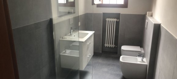 6-salle Appartement à Ferrara, Italy No. 278103 14