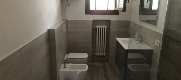 6-salle Appartement à Ferrara, Italy No. 278103 26