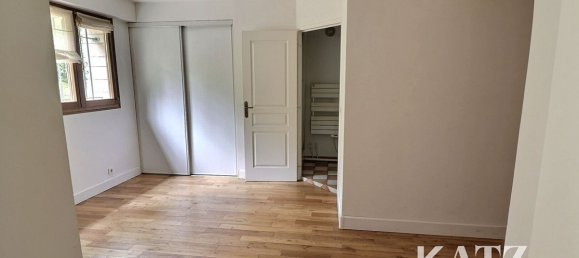 Casa de 5 dormitorios en Garches, France No. 181995 8