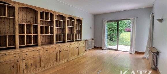 Casa de 5 dormitorios en Garches, France No. 181995 7