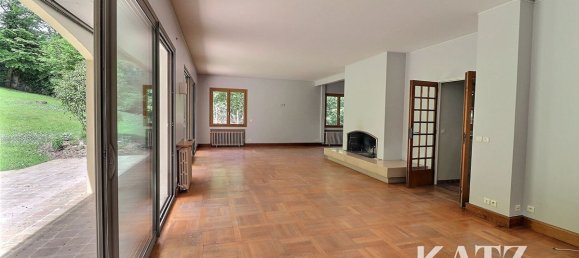 Casa de 5 dormitorios en Garches, France No. 181995 13