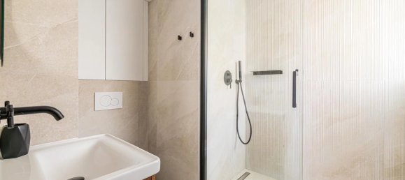 Apartamento de 2 dormitorios en Cannes, France No. 38351 5