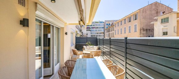 Apartamento de 2 dormitorios en Cannes, France No. 38351 10