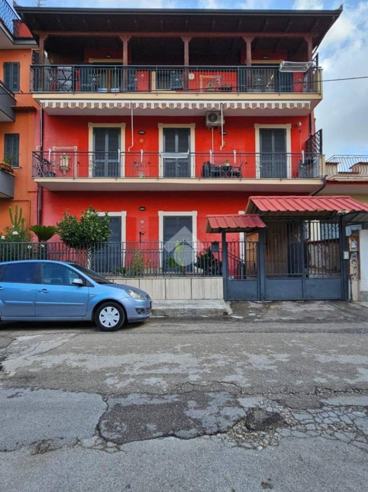 1 غرف نوم شقة في Caivano, Italy رقم 286977