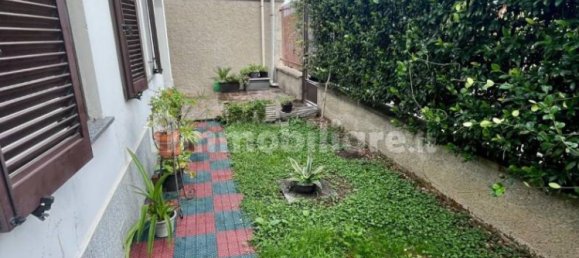 4 bedrooms Villa in Rho, Italy No. 273279 8