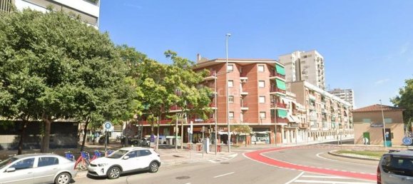 3 bedrooms Apartment in L'Hospitalet de Llobregat, Spain No. 165387 33