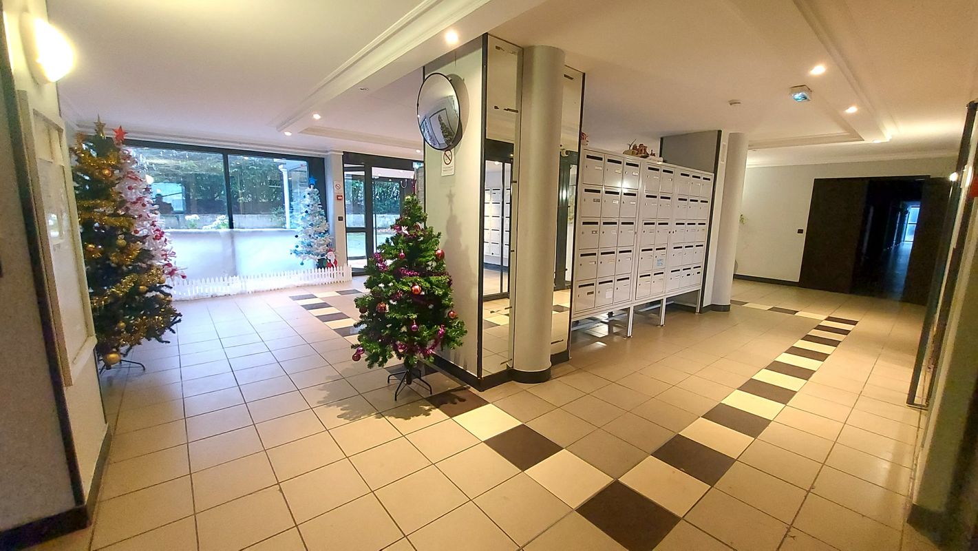 1 bedroom Apartment in Cergy, France No. 148773