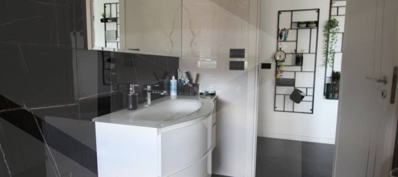 5 rooms Penthouse in Bologna, Italy No. 26233 13